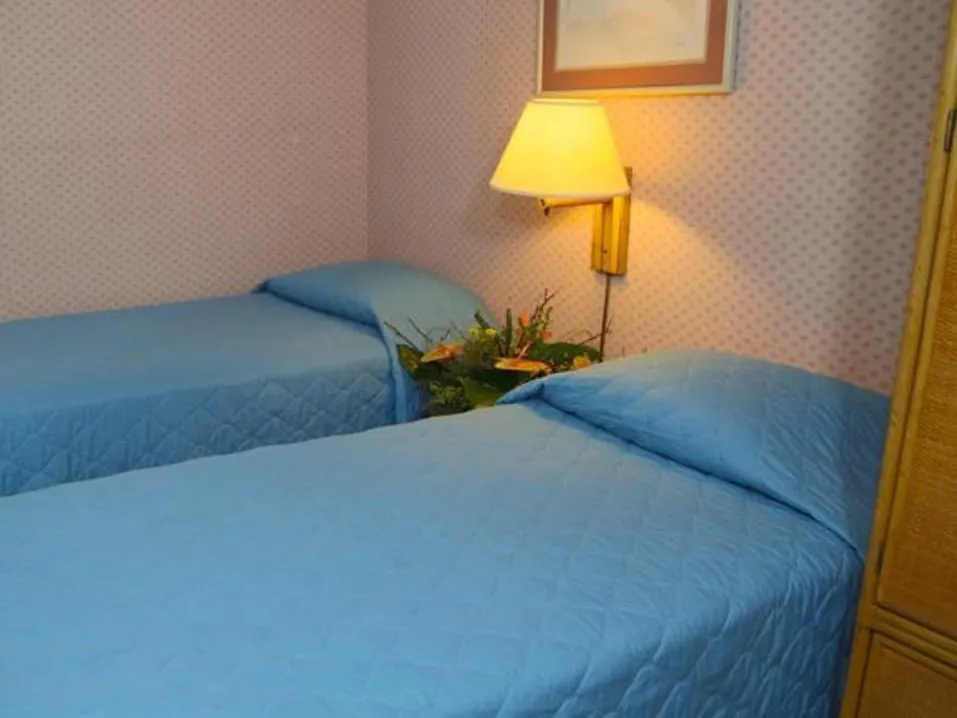Ilima Hotel Honolulu